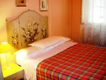 Petite Maison Sainte Justine Lucca